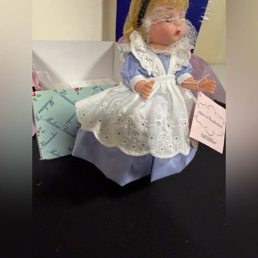 Madame Alexander 8" Doll Alice in Wonderland 30665 Tag/ White Rabbit MIB - Picture 12 of 15